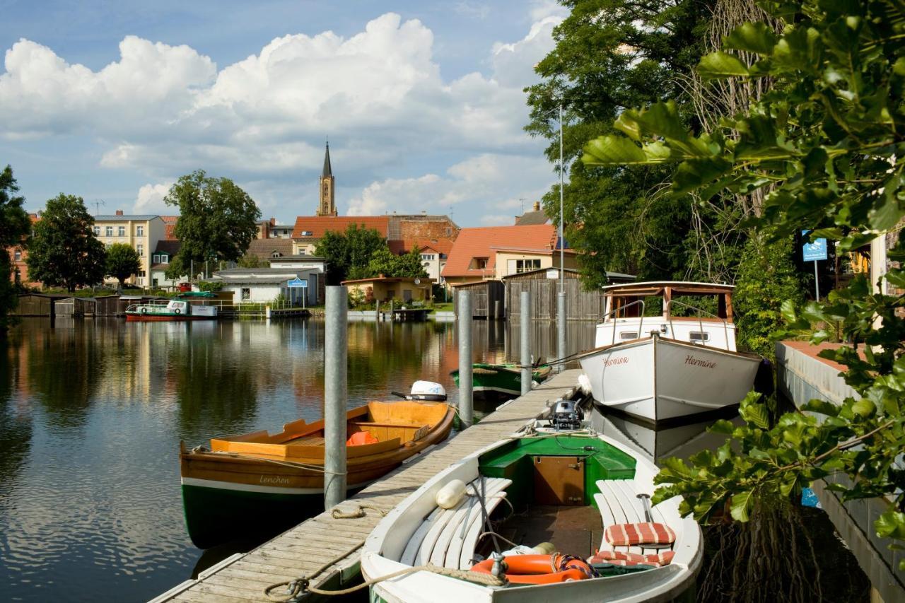 Aparthotel Kulturgasthof Alte Reederei Fürstenberg-Havel Exteriér fotografie